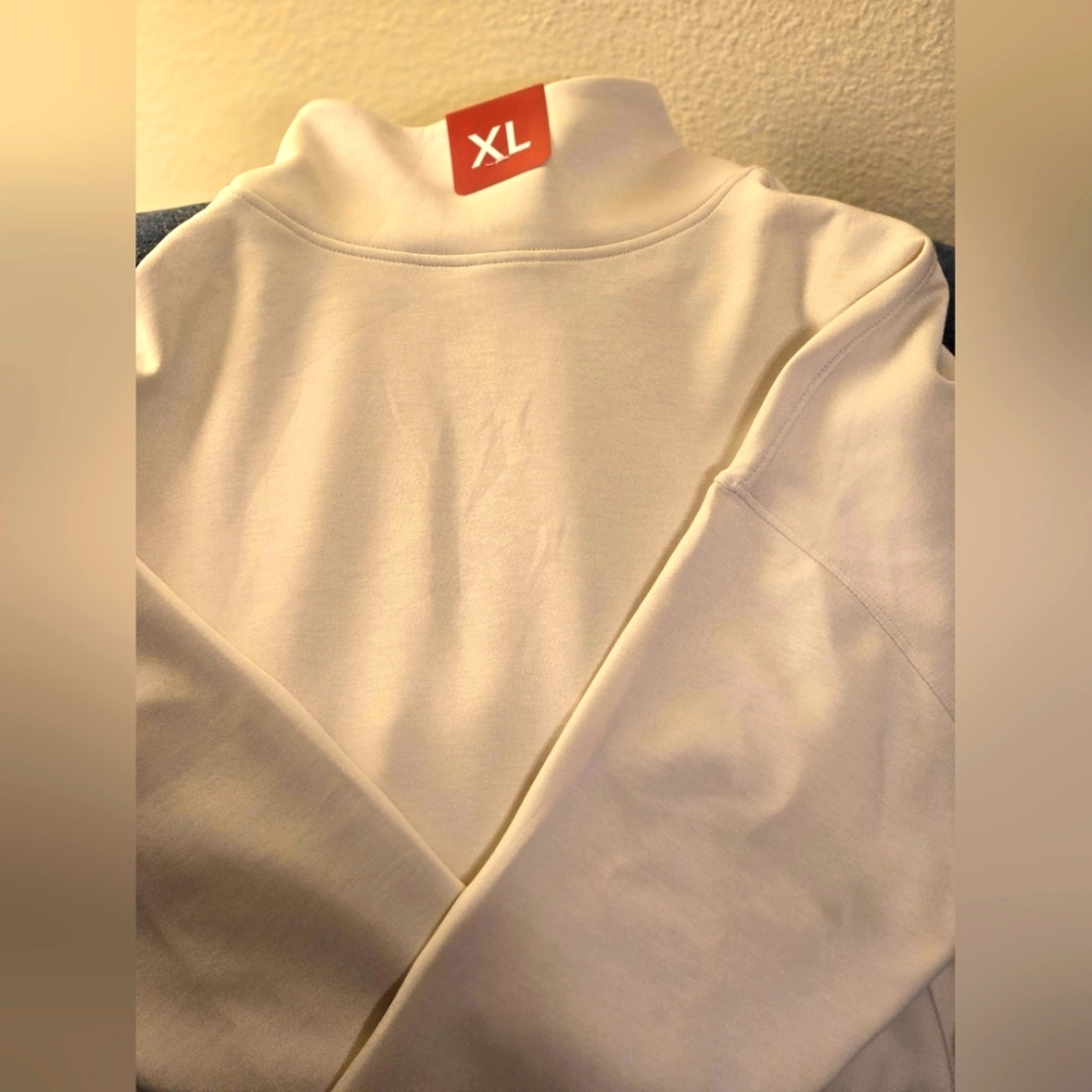 Women's White Quarter-Zip Pullover Sweater - Picture 2 of 6